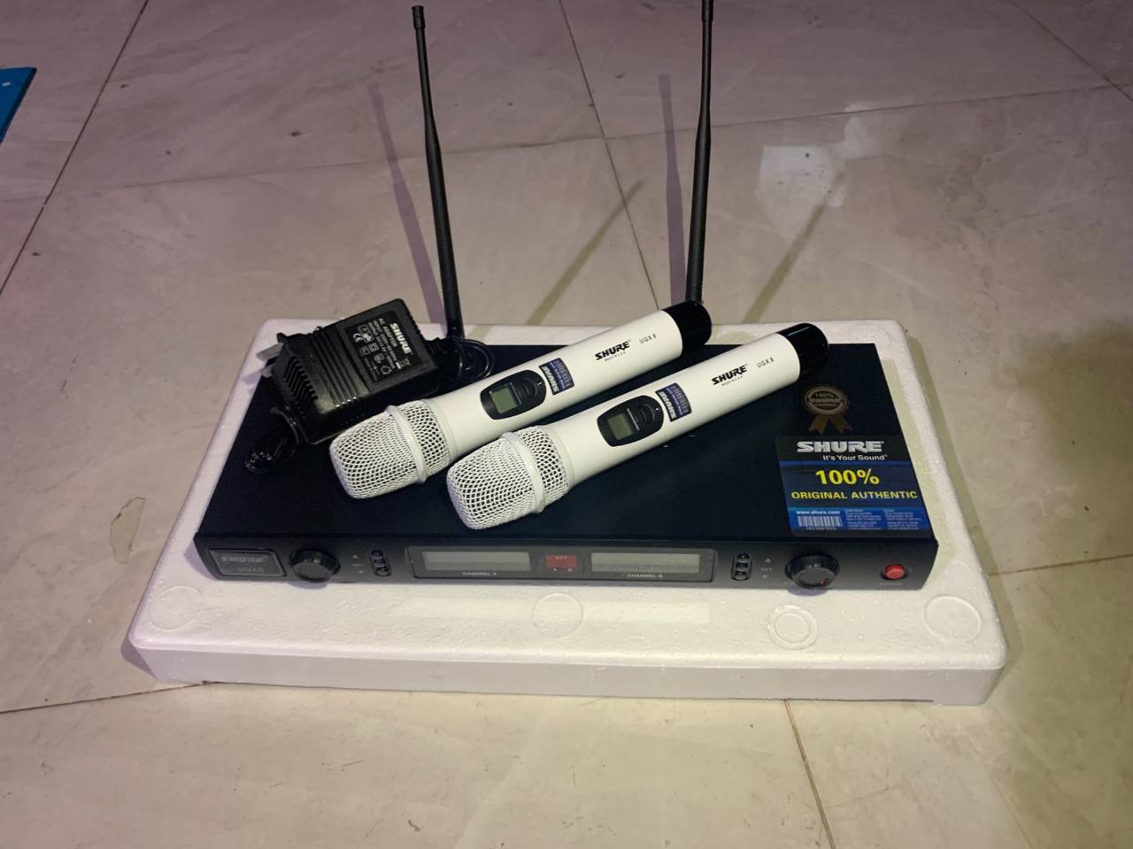 Micro không dây SHURE UGX8 (loại 1) có thể sử dụng cho nhiều nhu cầu